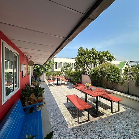 Готель Bbhouse Phra Athit Бангкок Екстер'єр фото